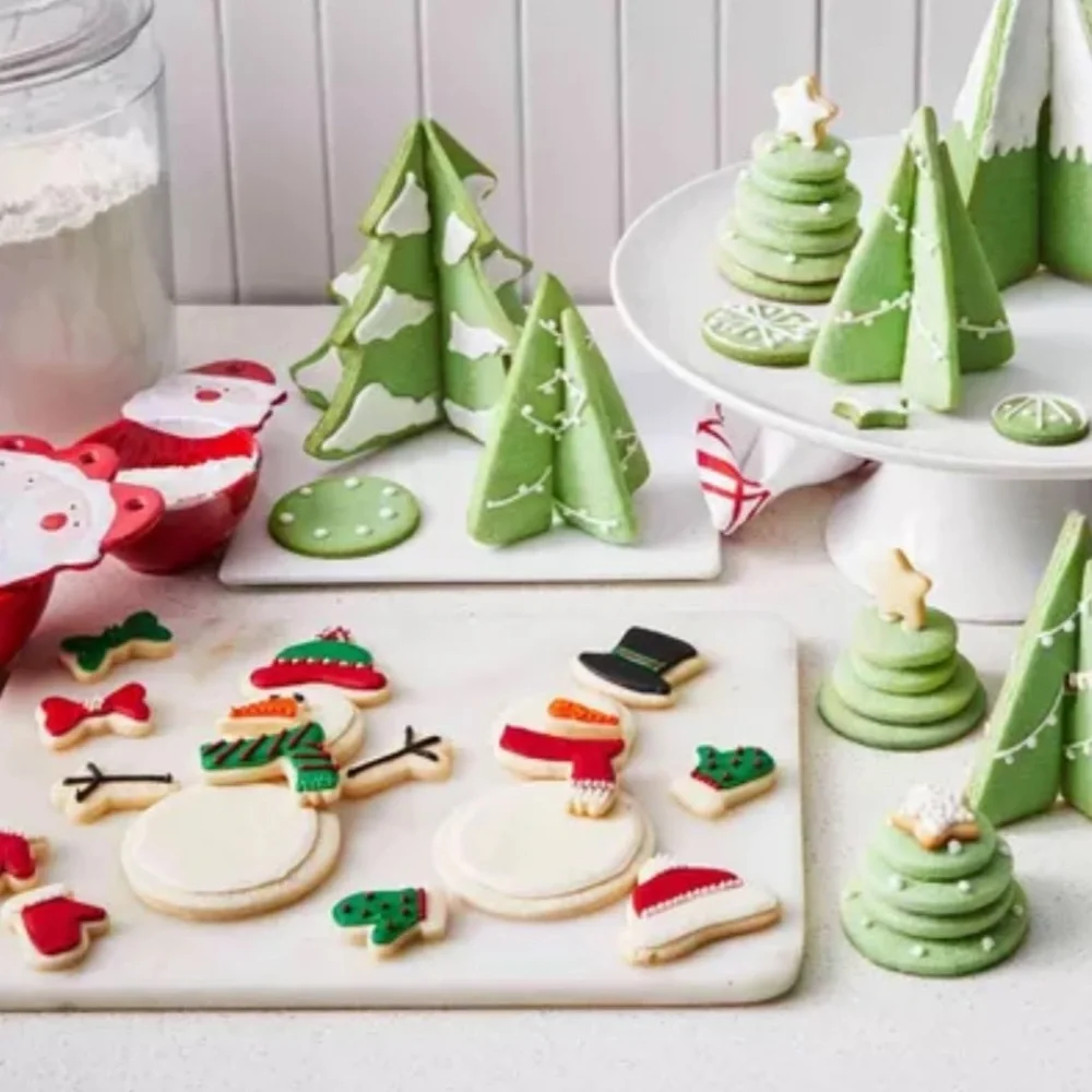 Sur La Table 3D Christmas tree Cookie Cutters NIB